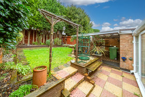 REAR GARDEN- click for photo gallery